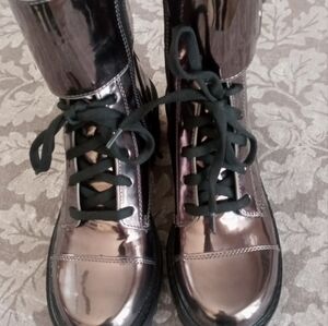 DKNK Woman's Bart Metallic Gunmetal Boots - Grey